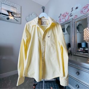 Man Hollister California shirt size M